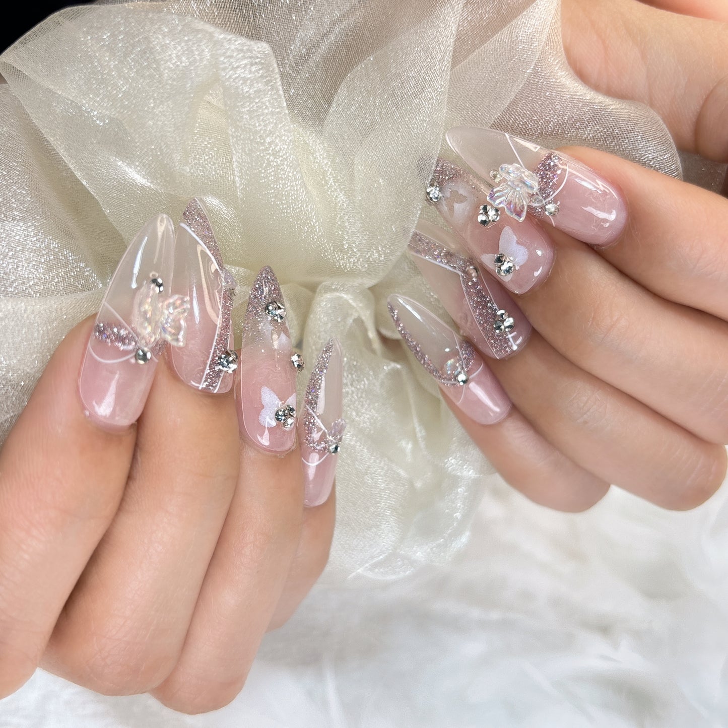 005  Stiletto  10PCS detachable reusable Handmade press on nails  of three-dimensional butterfly glitter white handmade nail.